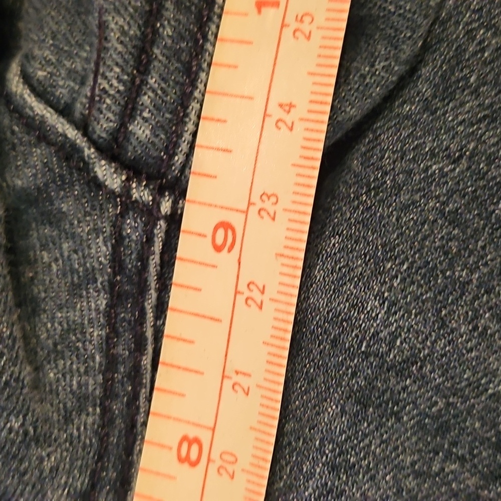 Relativity Straight Leg Jeans - Picture 6 of 10